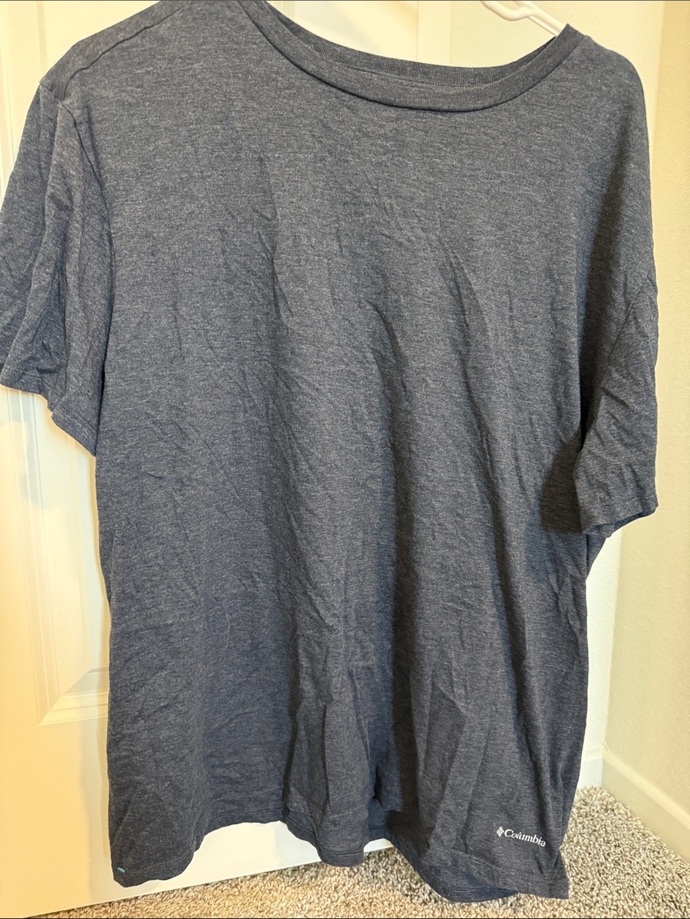 Columbia Short Sleeve Crewneck Tee in Heather Blue
